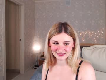 latina cam girl tendermoon__ image #4089985