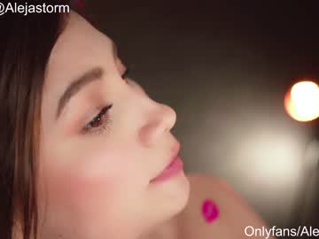 latina cam girl alejastorm image #2291489