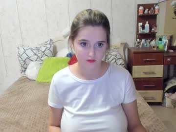 latina cam girl emmika_ image #1759487