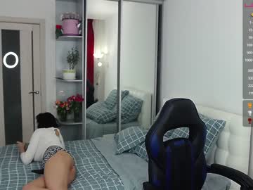 latina cam girl l_o_u_i_s_e______ image #162445