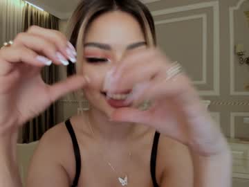 latina cam girl bae_suz image #668957