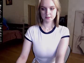 latina cam girl lovely_kisses image #1728050