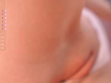 latina cam girl kittyloffe image #4092550