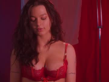 latina cam girl lorienn image #4423066