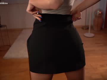 latina cam girl chillwithkira image #2803957