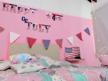 latina cam girl little_effy18 image #1420645