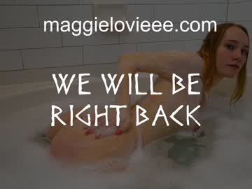 latina cam girl maggielovieee image #900579