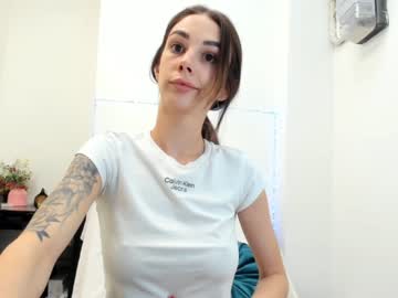latina cam girl hotfallingdevil image #2413278