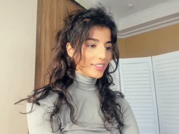 latina cam girl suzannedavise image #3977535