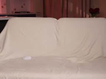 nicole_birds latina cam