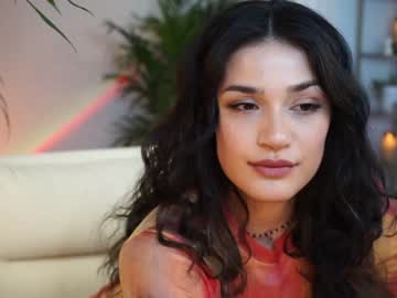 latina cam girl jadeperez_ image #2886056