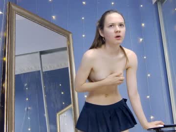 latina cam girl kriskras__ image #3646910