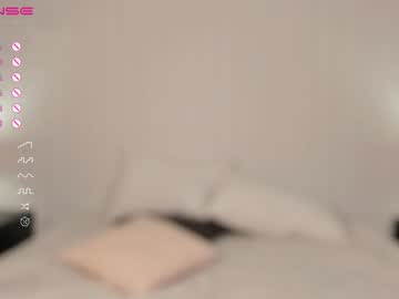 latina cam girl alicepreuoston image #3080571