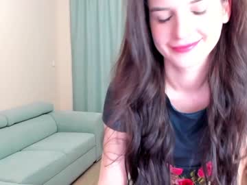 latina cam girl elaanna image #2848971