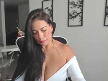 latina cam couple emillybrowm image #428401