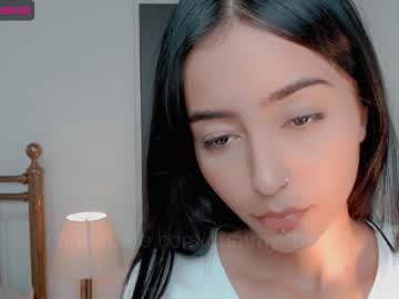 latina cam girl gummy_bear7 image #1630435