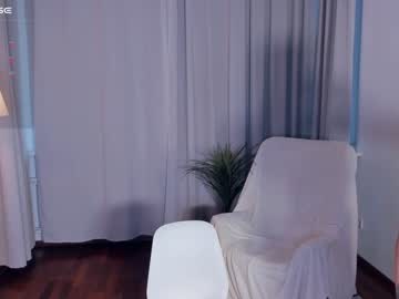 latina cam girl erinwils image #3957844