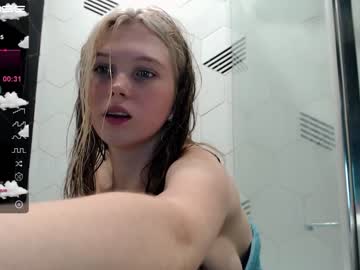 latina cam girl small_blondee image #1715485