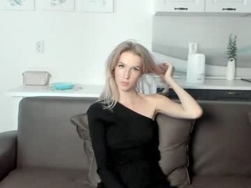 latina cam girl marieblackwell image #2979057