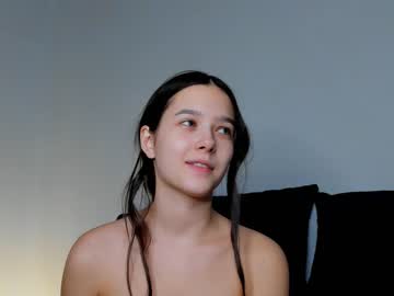 latina cam girl emilybatee image #2642432