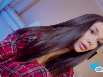 latina cam girl hollyextra image #2064884