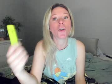latina cam girl texas_blonde image #2819972
