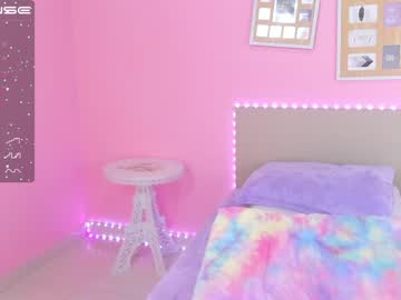 latina cam girl little_effy18 image #2089626