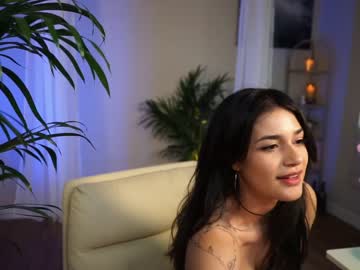 latina cam girl jadeperez_ image #2862224