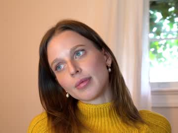 latina cam girl ellaa91 image #343414
