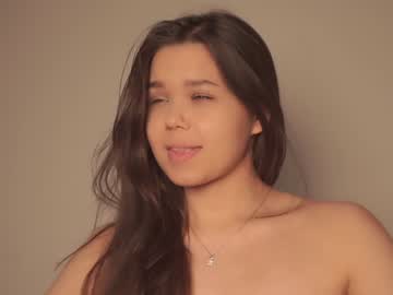 latina cam girl helenmoors image #2712133