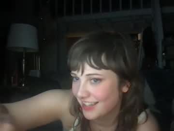 latina cam girl lucybrass image #4005353