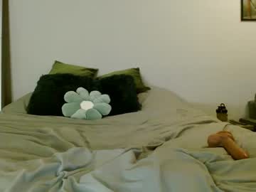 latina cam girl peachyyvirgo image #3214477
