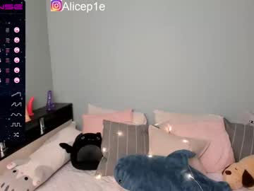 latina cam girl ukra1ne_barbie image #1037311