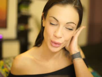 latina cam girl melodymate image #2403739