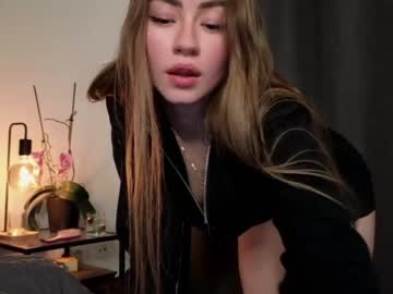 latina cam girl strawberryjamx image #3993817
