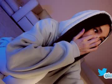 latina cam girl hollyextra image #2228460