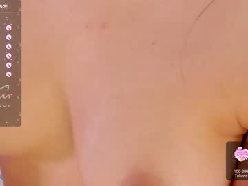 latina cam girl little_effy18 image #4379529