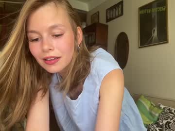 latina cam girl bush_mia image #3127516