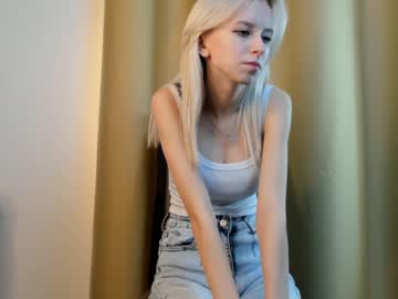 latina cam couple blonde_lotos image #3906432