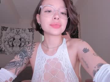 latina cam girl uhhottie image #4494514
