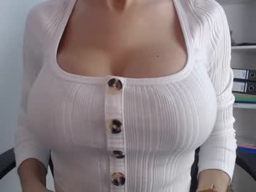 latina cam girl drink_my_juices image #399413