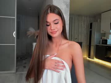 latina cam girl mia_devill image #2764295