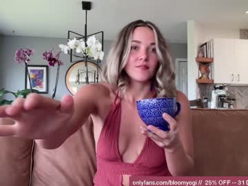 latina cam girl bloomyogi image #1214075