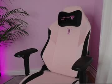 latina cam girl strawberryjamx image #2528707