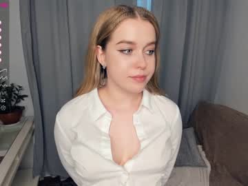 latina cam girl ethei_call image #3118332