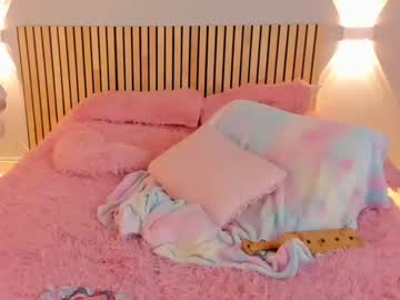 latina cam girl little_effy18 image #3227914