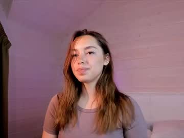 latina cam girl darling_kira image #1727392