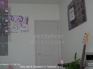 latina cam girl petitebrat image #4382514