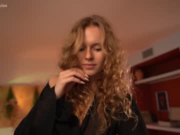 latina cam girl chillwithkira image #2109267