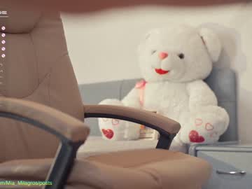 latina cam girl mia_milagros image #1302104